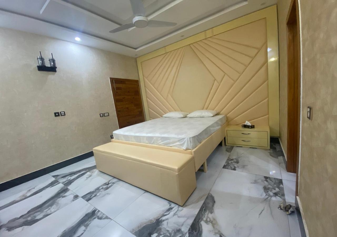 Burj Al Bahria Town Luxury Suites Lahore Exterior foto